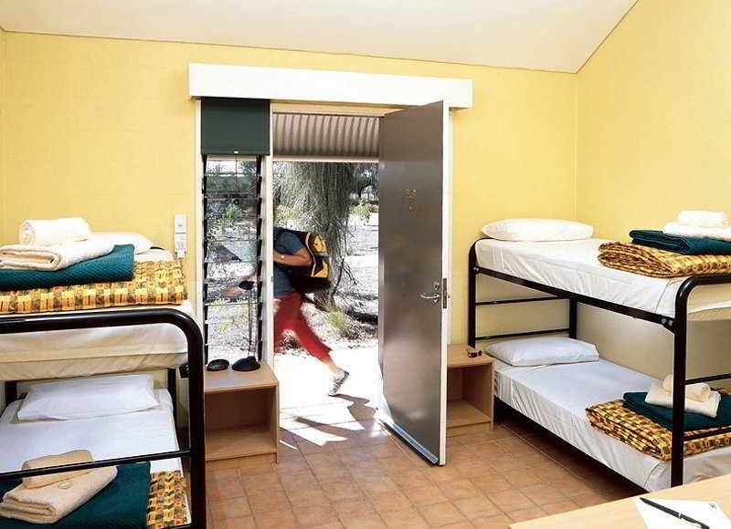 Outback Hotel Ayers Rock Room photo