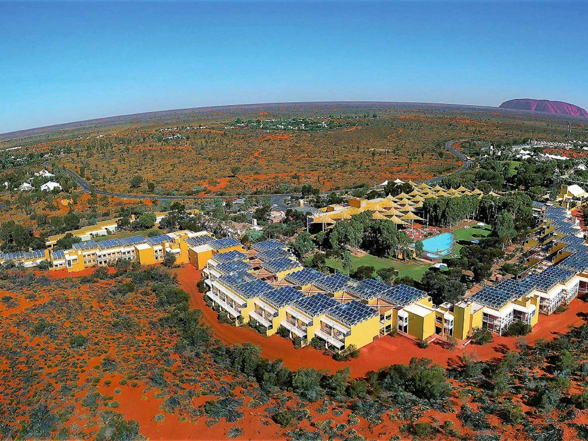 Outback Hotel Ayers Rock Exterior photo